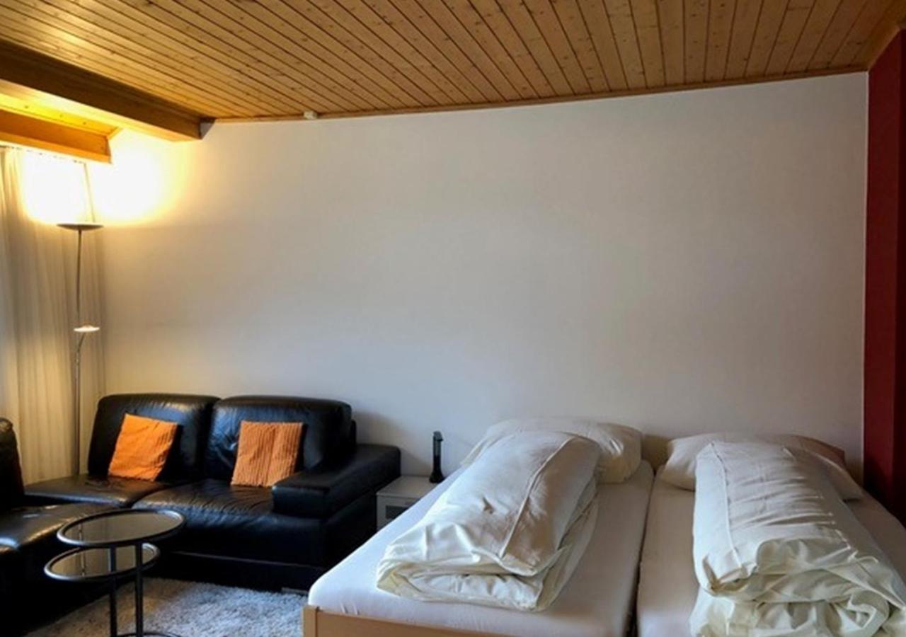 Appartementhaus Quadern Valens Eksteriør bilde