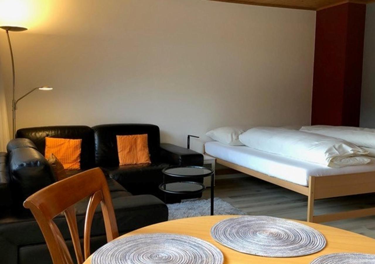 Appartementhaus Quadern Valens Eksteriør bilde